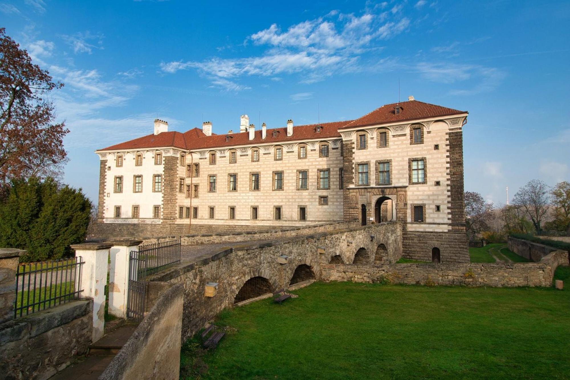 Villa Dum Ve Vrananech à Mělník Extérieur photo